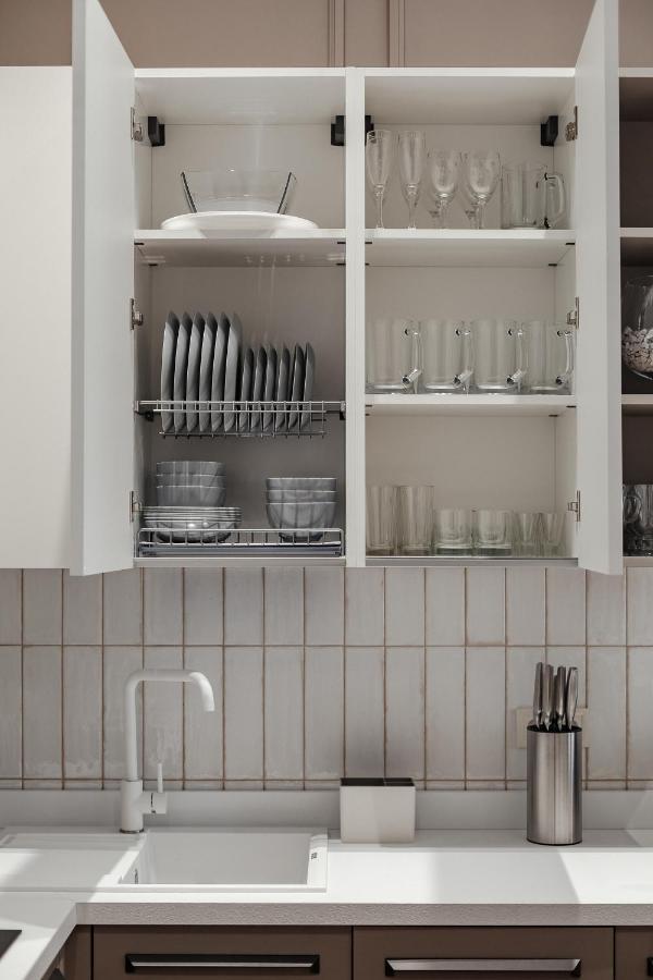 New! Luxury Apartment In The Center Of Odessa Overlooking Deribasovskaya Str. Low Price! Buitenkant foto
